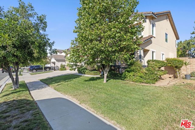33716 Salvia Lane, Murrieta CA: https://media.crmls.org/mediaz/93385fba-bbb0-464f-943d-7da1df867412.jpg