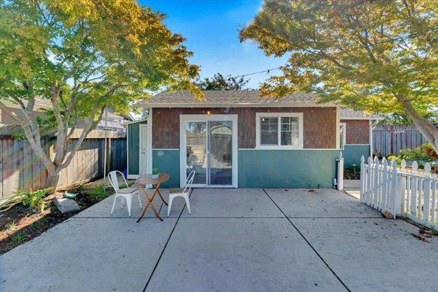 1901 Delaware Avenue, Santa Cruz CA: https://media.crmls.org/mediaz/933927aa-ecf4-42fd-8d9d-a598d61142d5.jpg