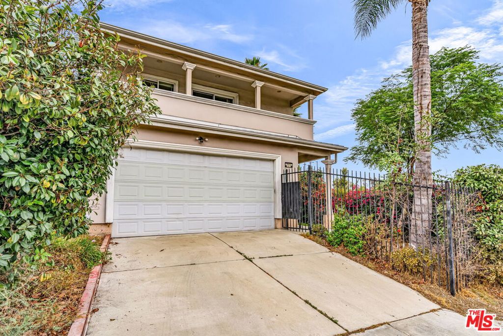 701 Coronel Street