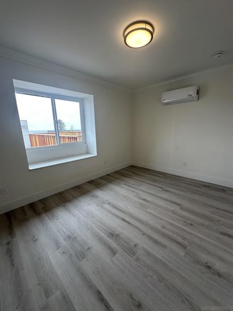 4617 19 Del Monte Ave, San Diego CA: https://media.crmls.org/mediaz/933b29e7-4ac4-4030-8db6-eb1d31b9d657.jpg