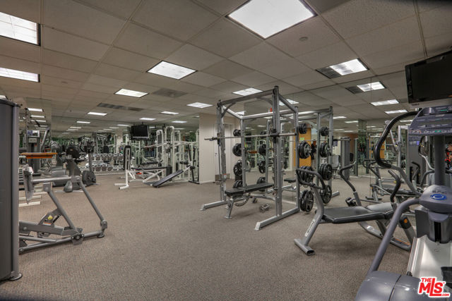 12222 WILSHIRE Boulevard, Los Angeles CA: https://media.crmls.org/mediaz/933d65f3-bed7-4019-845f-3c690e13a049.jpg