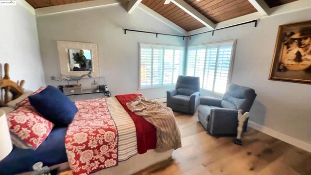 4911 Cabrillo Pt, Discovery Bay CA: https://media.crmls.org/mediaz/933dadaa-2a03-4aae-af11-ba3377b5ef24.jpg