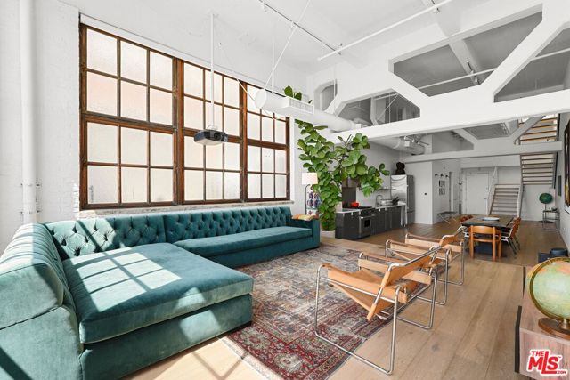 1850 Industrial Street, Los Angeles CA: https://media.crmls.org/mediaz/933eae31-4ca7-4512-97be-30252834b92f.jpg