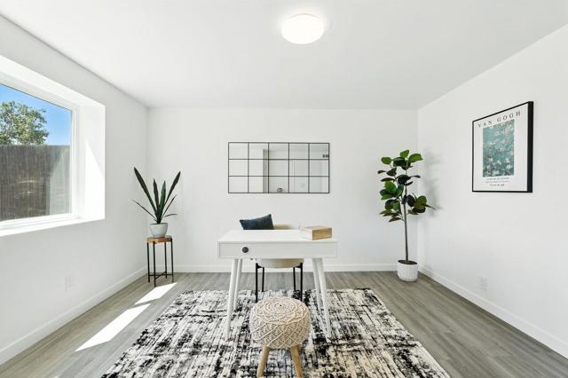 553 Diamond Avenue, South San Francisco CA: https://media.crmls.org/mediaz/933f51c9-6711-490d-97a9-a14cf3056a94.jpg