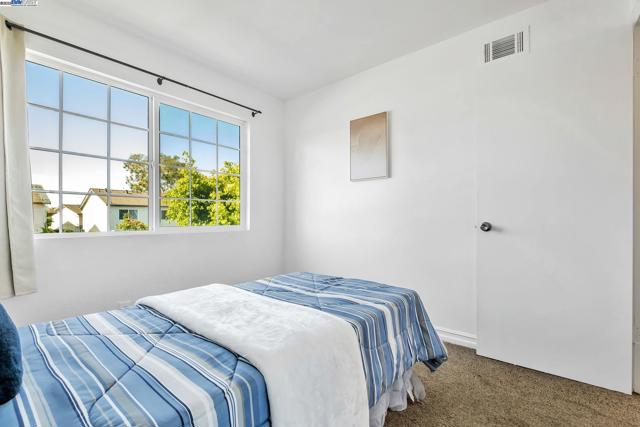 4312 Solano Way, Union City CA: https://media.crmls.org/mediaz/934030cb-0109-4176-a46a-a7788b4b68ff.jpg