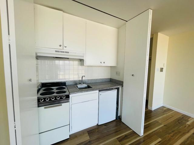 1000 N Point Street, San Francisco CA: https://media.crmls.org/mediaz/9340757b-0345-49fc-ade4-21cf425f78de.jpg