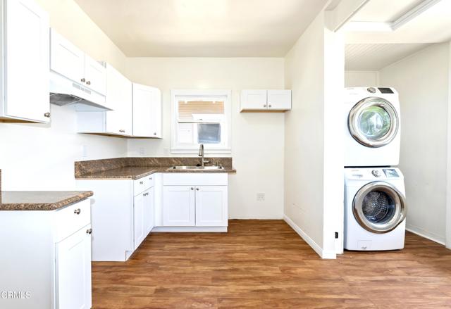 124 W Avenue 28, Los Angeles CA: https://media.crmls.org/mediaz/93413082-af17-4c70-b6e2-4a10af1ee397.jpg