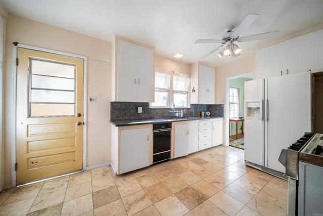 Detail Gallery Image 12 of 25 For 1350 Quincy Ave, Long Beach,  CA 90804 - 3 Beds | 1 Baths