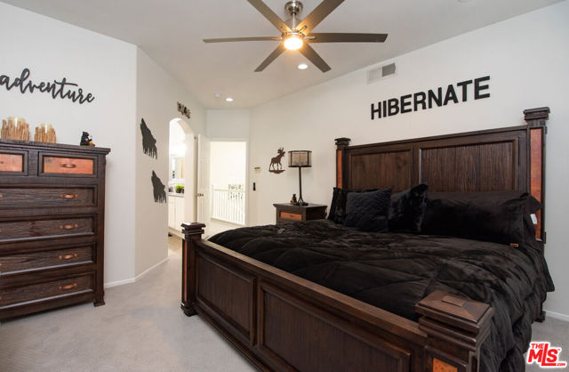 596 Fenwick Way, Simi Valley CA: https://media.crmls.org/mediaz/9341a664-8912-4002-bf97-4722d21bca1c.jpg