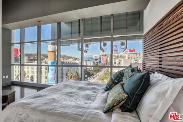 1480 VINE Street, Los Angeles CA: https://media.crmls.org/mediaz/9341e26b-15a9-4d8f-ac8d-56ee02b665d2.jpg