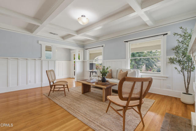 Detail Gallery Image 5 of 21 For 463 Toolen Pl, Pasadena,  CA 91103 - 3 Beds | 2 Baths