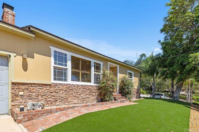 10720 Eureka Rd, Spring Valley CA: https://media.crmls.org/mediaz/9342fc35-836a-4cd1-b0da-bdca516b9177.jpg
