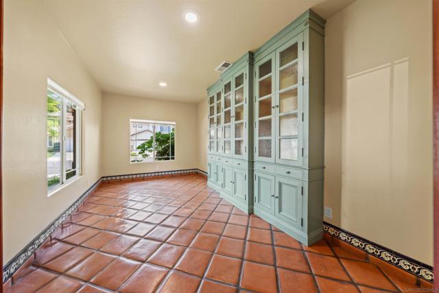 32991 Adelante St, Temecula CA: https://media.crmls.org/mediaz/93431cbf-97f9-4cea-9acf-cb46b5e91155.jpg