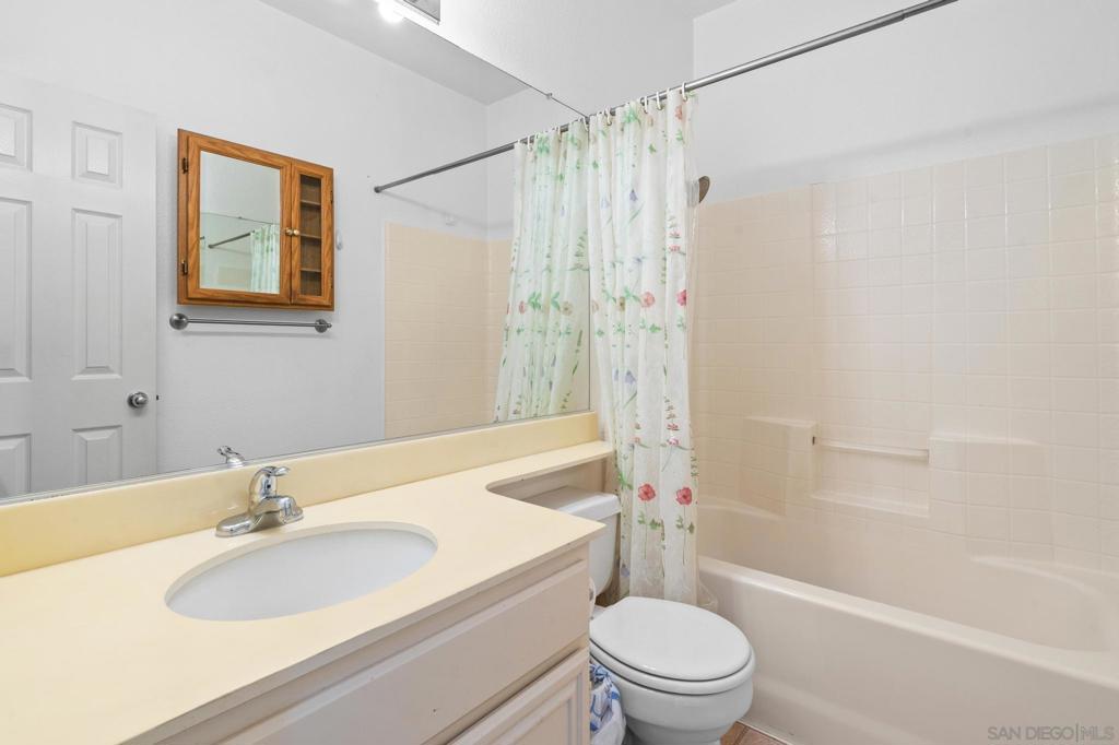 MLS #250042587SD image #12