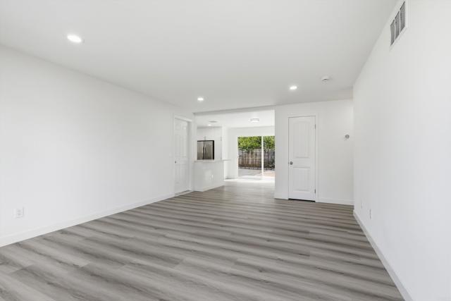 Detail Gallery Image 5 of 28 For 13641 Carriage Rd, Poway,  CA 92064 - 3 Beds | 2 Baths