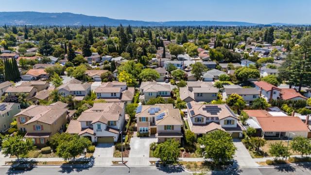 707 Torreya Avenue, Sunnyvale CA: https://media.crmls.org/mediaz/934575d8-b936-47bb-934b-daef53e66601.jpg
