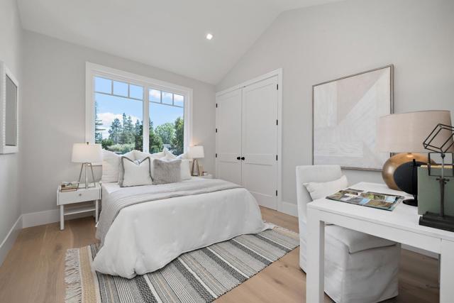 263 Belmont Avenue, Redwood City CA: https://media.crmls.org/mediaz/9345fdef-85b4-4e37-a40e-eef91722e696.jpg