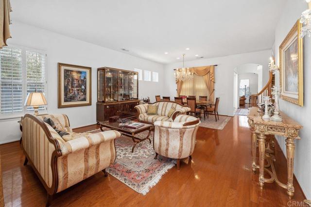 Detail Gallery Image 5 of 45 For 3971 via Cangrejo, San Diego,  CA 92130 - 4 Beds | 3 Baths