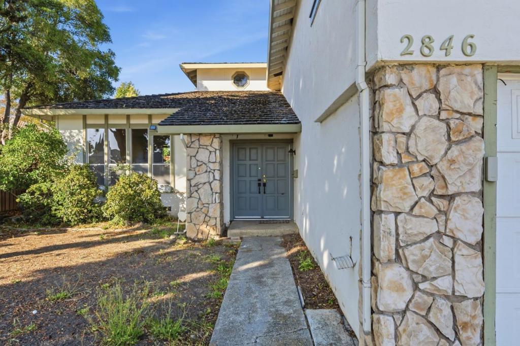 2846 Agua Vista Drive