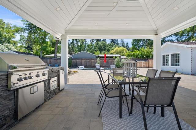 20 Sara Lane, Alamo CA: https://media.crmls.org/mediaz/9347a98f-f06d-4fca-88b3-9f545894a0ad.jpg