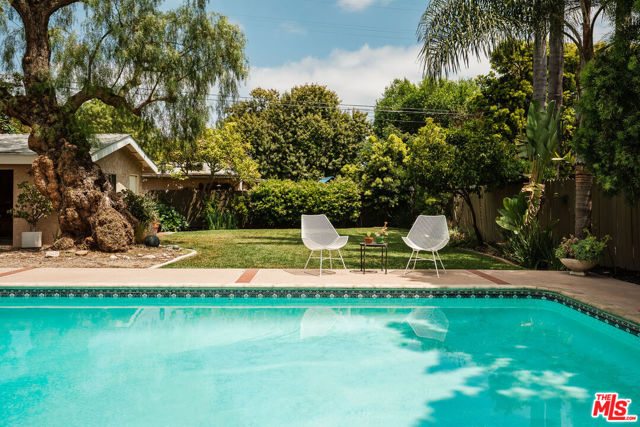 4110 Pine Avenue, Long Beach CA: https://media.crmls.org/mediaz/934851fb-829e-4ac1-b519-58428a6152ae.jpg