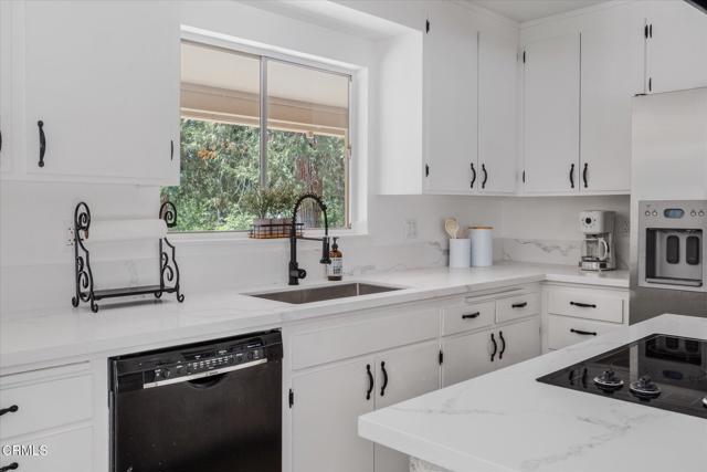 Detail Gallery Image 9 of 37 For 1997 Independence Cemetary Rd, Rail Road Flat,  CA 95248 - 3 Beds | 2 Baths