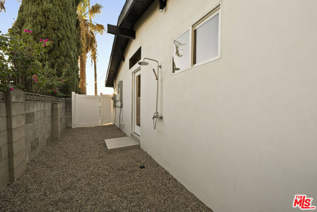 20877 Kelvin Place photo 33