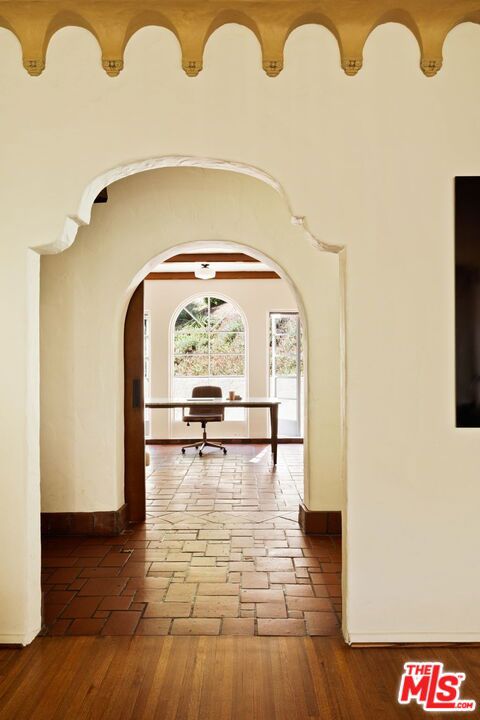 MLS #25592087 image #21