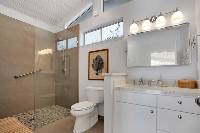 545 Beach Drive, Aptos CA: https://media.crmls.org/mediaz/934c1812-d6cf-4489-95c8-66dfca47ed64.jpg