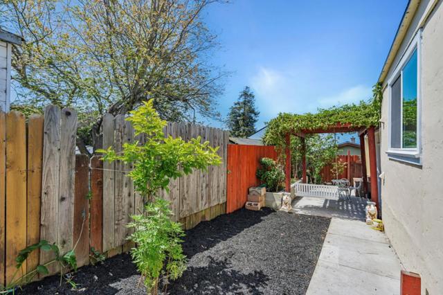 1790 Tulare Avenue, Richmond CA: https://media.crmls.org/mediaz/934c950a-1f90-4e31-ab34-55603c487dd1.jpg