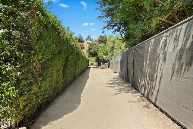 307 San Pascual Avenue, South Pasadena CA: https://media.crmls.org/mediaz/934d6717-3e4c-40ee-b625-aa1a4508a2aa.jpg