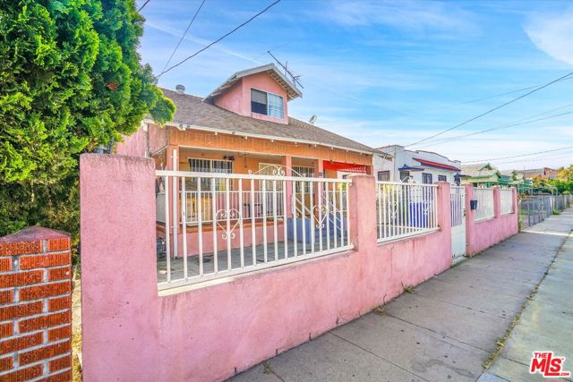 1817 Catalina Street, Los Angeles, California 90006, 7 Bedrooms Bedrooms, ,5 BathroomsBathrooms,Single Family Residence,For Sale,Catalina,24388191