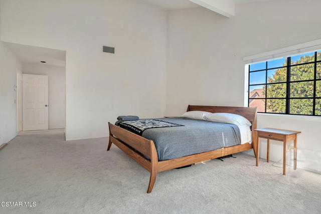 3008 Shadow Brook Lane, Westlake Village CA: https://media.crmls.org/mediaz/934eab2d-6216-4c5a-afbc-7cfbcfc17f61.jpg