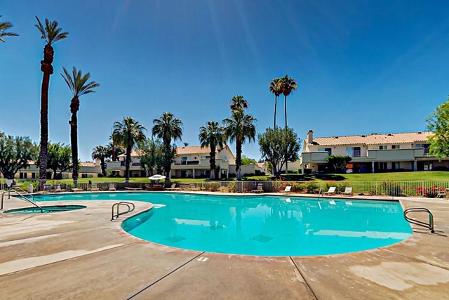 131 Villa Court, Palm Desert, California 92211, 2 Bedrooms Bedrooms, ,2 BathroomsBathrooms,Condominium,For Sale,Villa Court,230022306SD