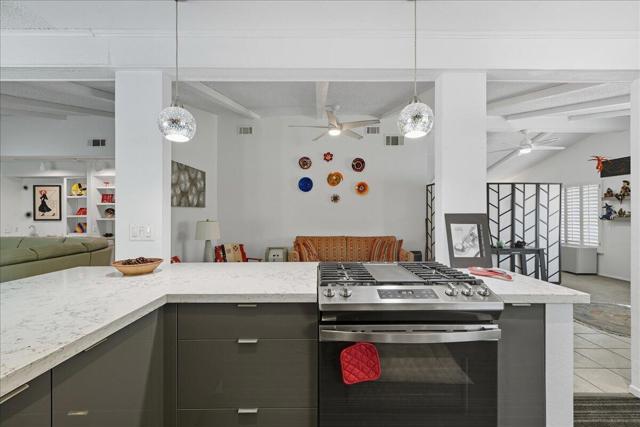 73974 Zircon W Circle, Palm Desert CA: https://media.crmls.org/mediaz/934ff630-2843-46cd-bc76-c27f2a3250ff.jpg