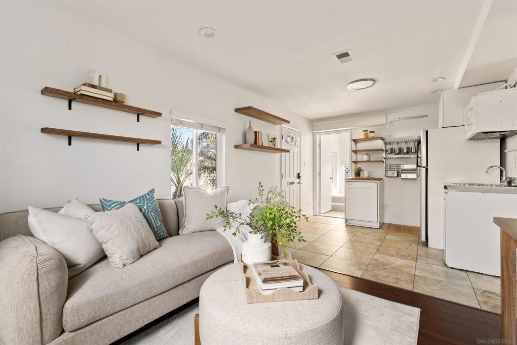 1828 Cable St - photo 12