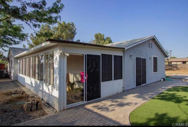 1758 El Cajon Lane, Ramona CA: https://media.crmls.org/mediaz/935174fb-1825-4c2b-bb05-33f6cc72afb2.jpg