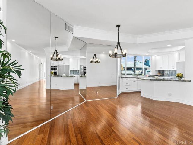 Detail Gallery Image 13 of 36 For 901 S Pacific St #302,  Oceanside,  CA 92054 - 3 Beds | 2/1 Baths