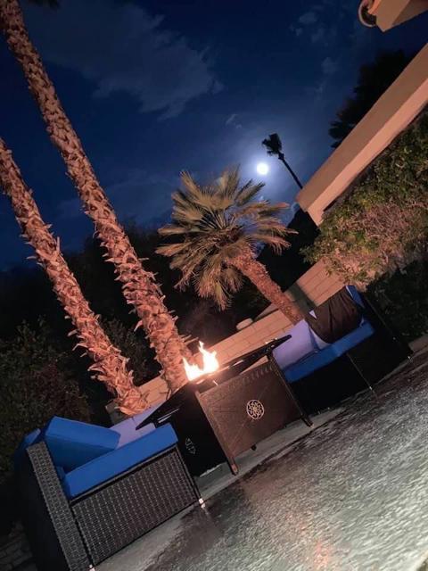 Manitou night
