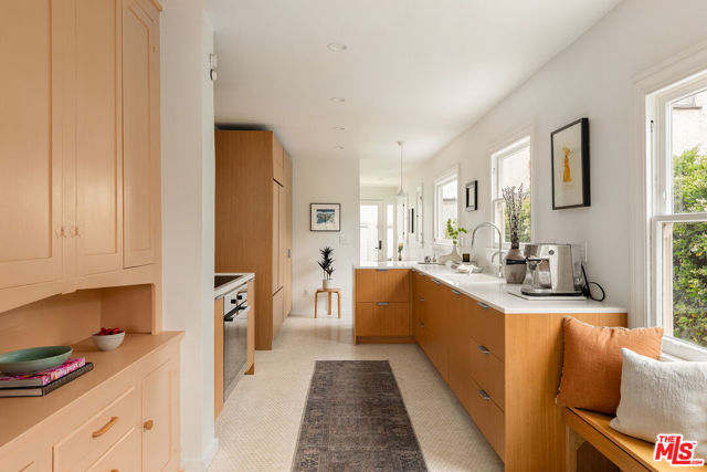 1309 Keniston Avenue, Los Angeles CA: https://media.crmls.org/mediaz/93561791-7df3-48a7-afb5-2f433f93e02f.jpg