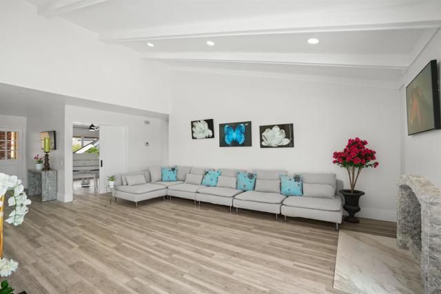 12645 Pacato Circle S, San Diego CA: https://media.crmls.org/mediaz/93566def-8292-45cf-8ec1-d5b39f2c64d7.jpg