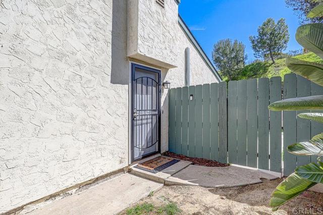 Detail Gallery Image 20 of 27 For 1935 Terracina Cir, Spring Valley,  CA 91977 - 2 Beds | 1 Baths