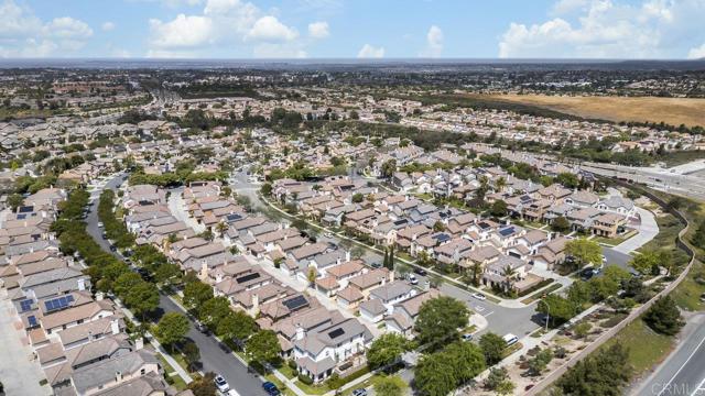 1444 Wooden Valley Street, Chula Vista CA: https://media.crmls.org/mediaz/935793c1-0869-4193-979c-d5a83d46cb03.jpg