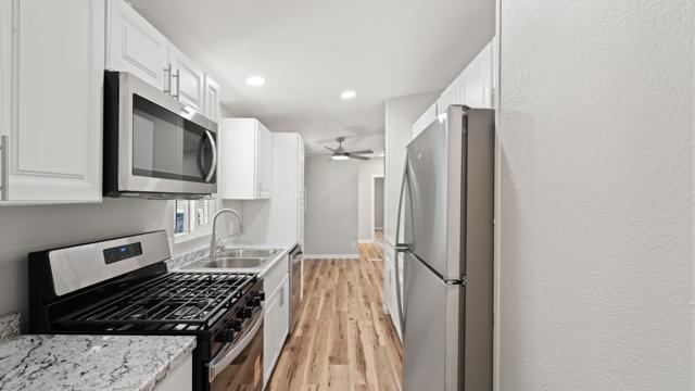 Detail Gallery Image 9 of 30 For 13490 Highway 8 Business #8,  Lakeside,  CA 92040 - 3 Beds | 2 Baths