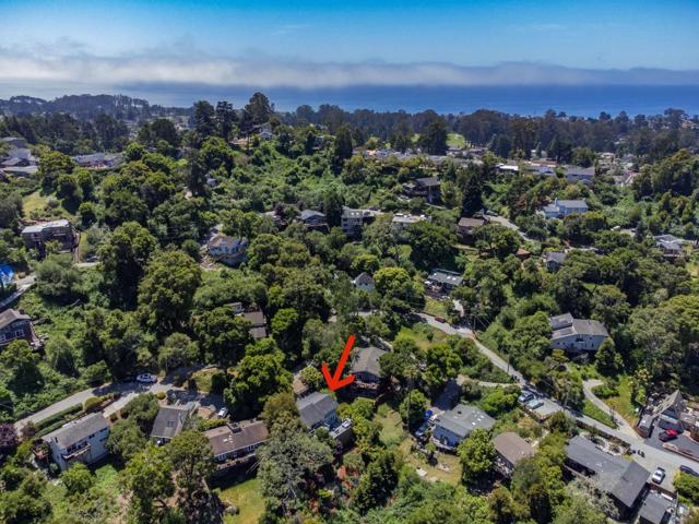 609 Encino Drive, Aptos CA: https://media.crmls.org/mediaz/9358d7ac-672b-4f23-aca7-22ed41524a28.jpg