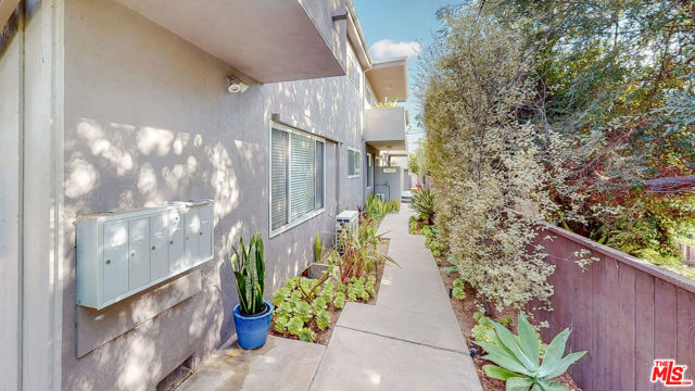 2921 10th Street, 6 photo 5