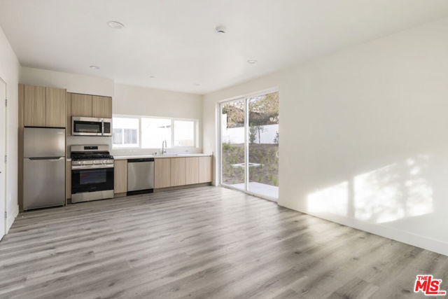 3210 1/2 Verdugo Road, Los Angeles CA: https://media.crmls.org/mediaz/93597eaf-661a-4aac-b262-eb63ea32046b.jpg