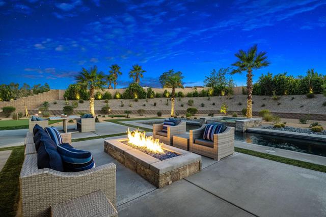 74425 Zeppelin Drive, Palm Desert CA: https://media.crmls.org/mediaz/9359872d-f506-44a0-8482-9da6fd84e74d.jpg