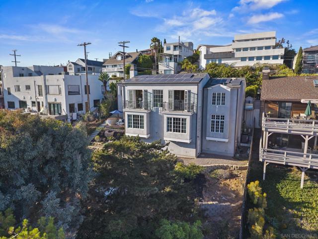 2045 W California St, San Diego CA: https://media.crmls.org/mediaz/93599a1e-6f1e-49bb-8706-4d28205dca8a.jpg