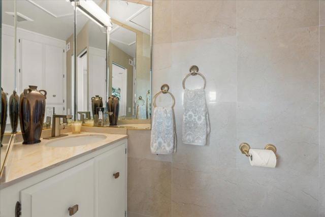 433 Seaview Drive, Aptos CA: https://media.crmls.org/mediaz/935a0dd8-34b5-47b6-adca-8dc29406e645.jpg